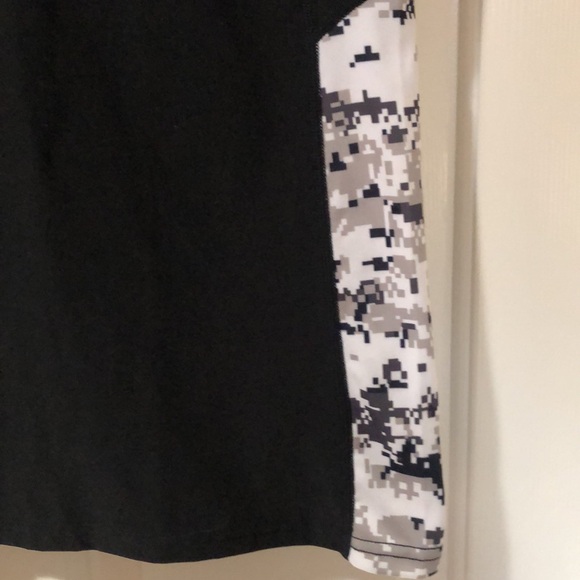 USA sleeveless size medium - Picture 3 of 4